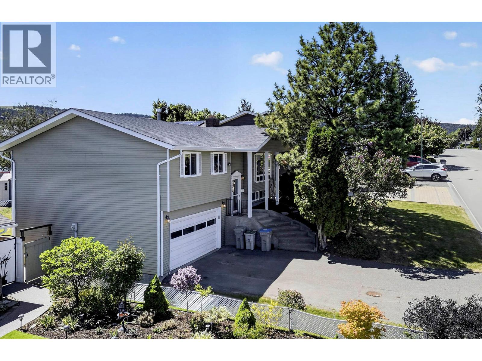 333 Robson Drive - 1