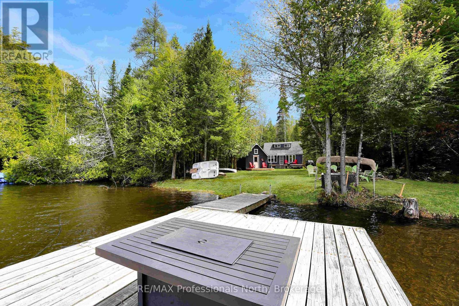 1514 LITTLE STRAGGLE LAKE DRIVE - 34