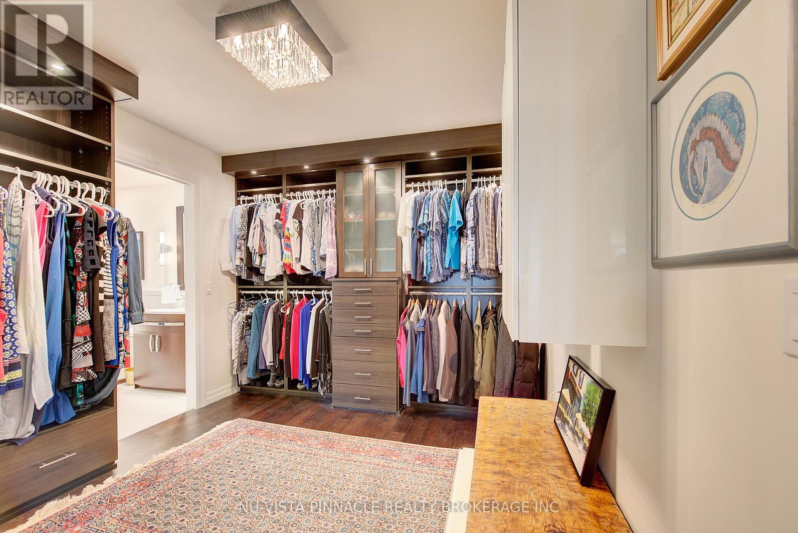 #1203 250 PALL MALL STREET - 14