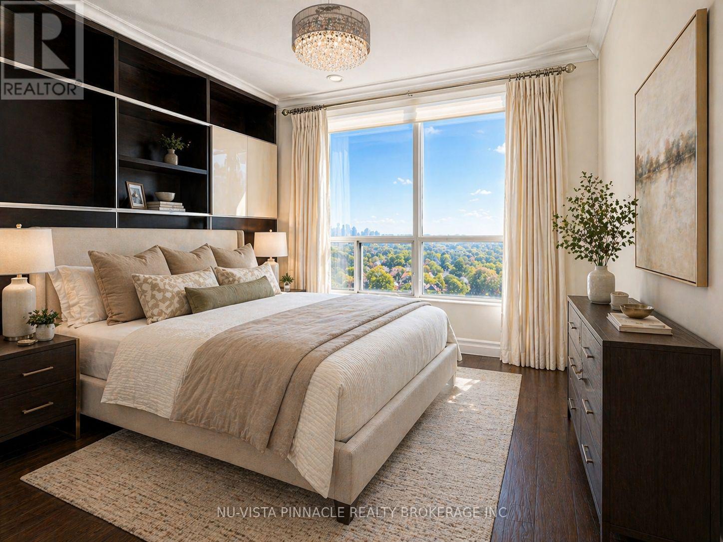 #1203 250 PALL MALL STREET - 16