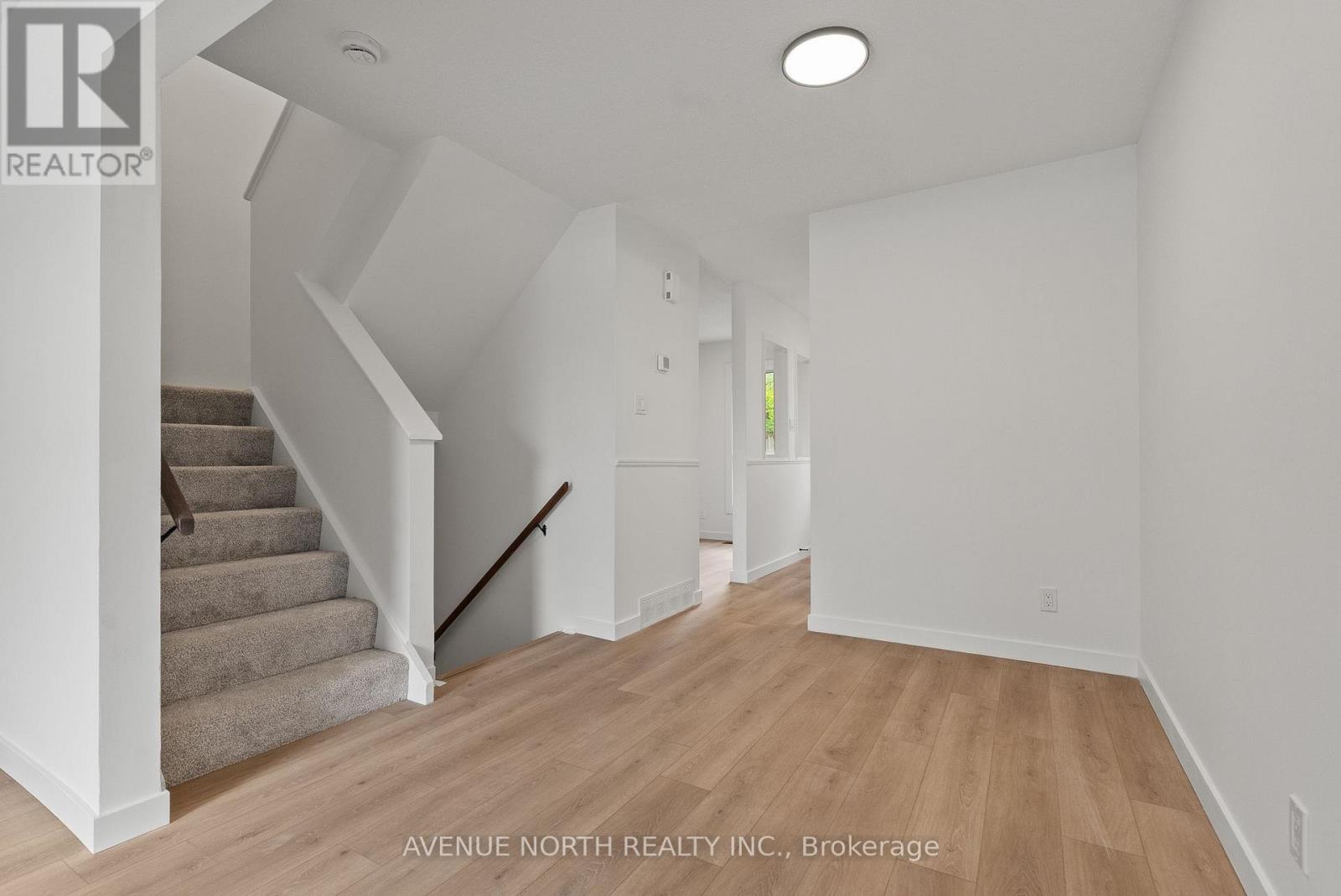 1408 BALLARD CRESCENT - 11