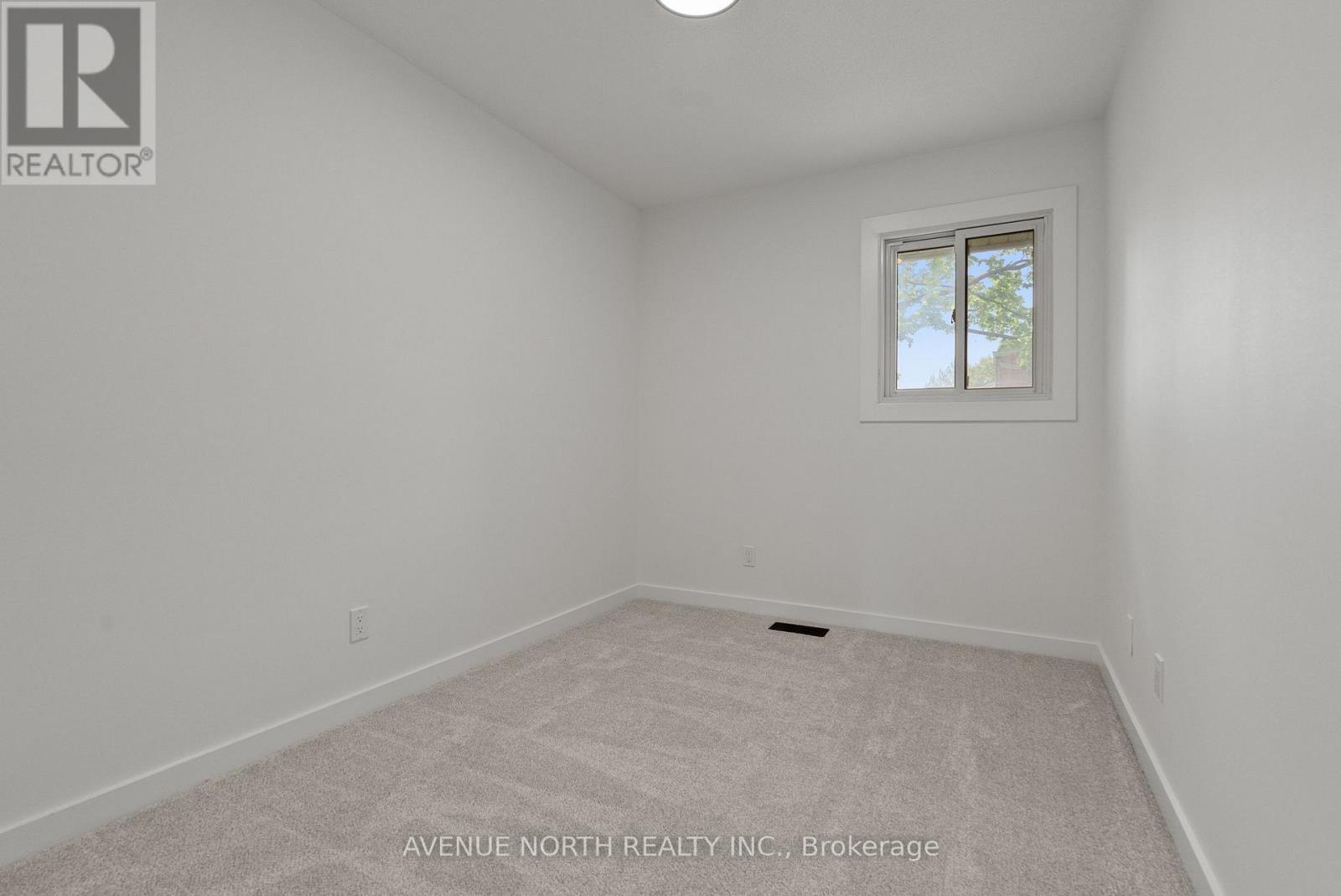 1408 BALLARD CRESCENT - 20