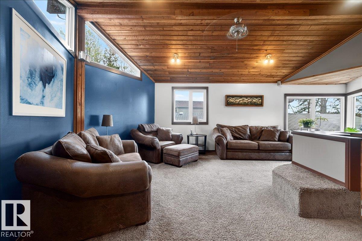 755 Lakeside DR - 33