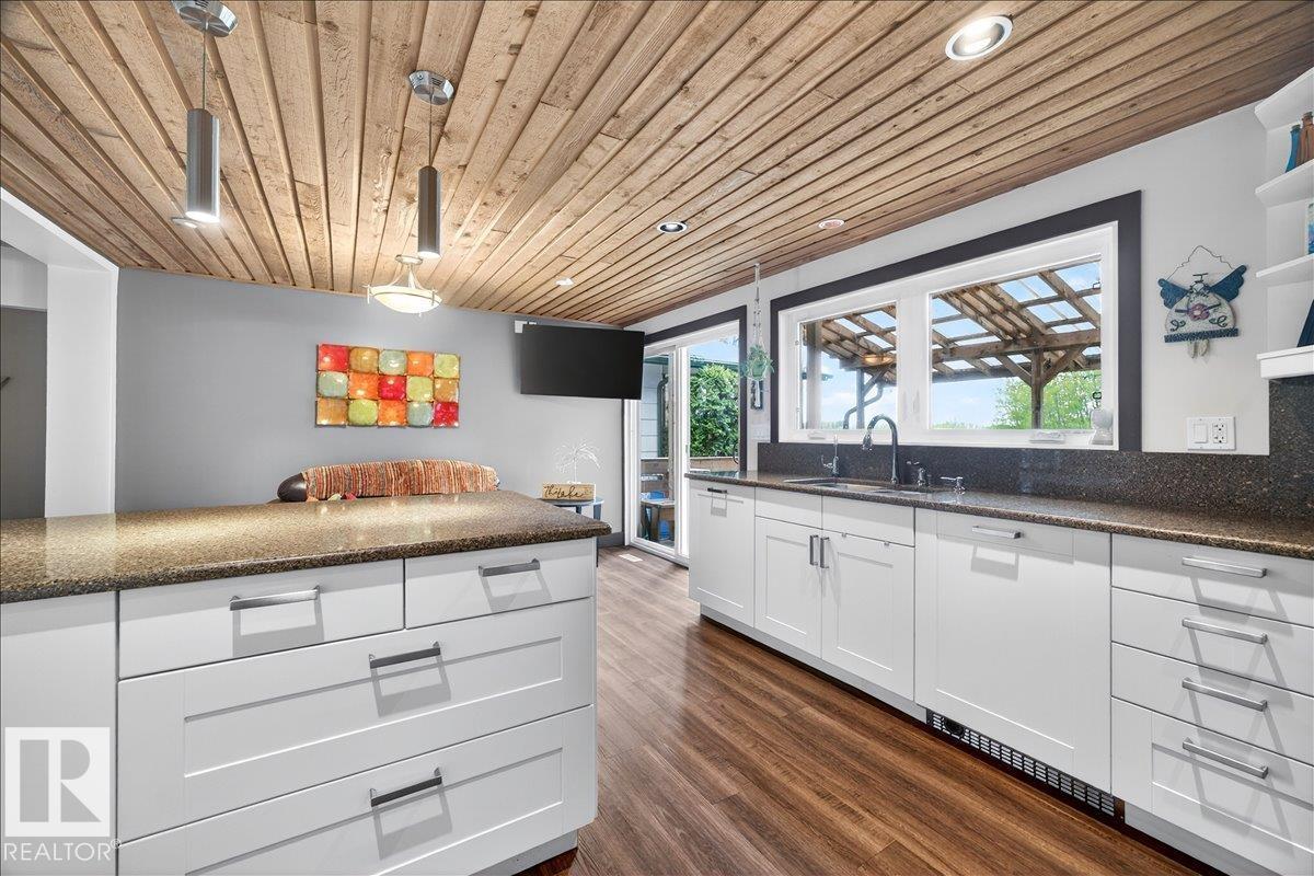 755 Lakeside DR - 23