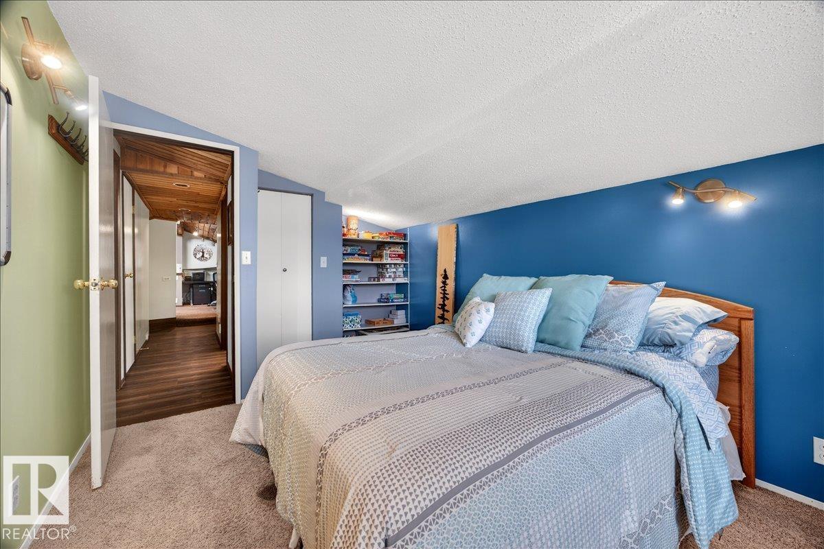 755 Lakeside DR - 43