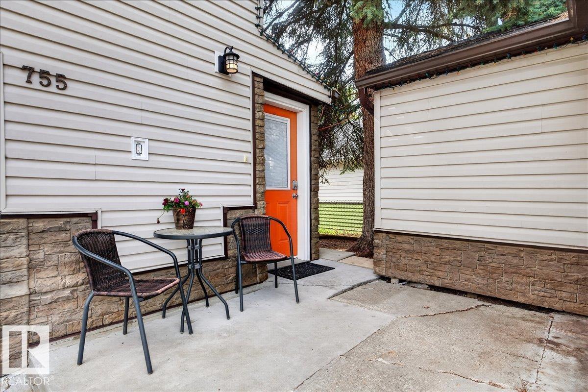 755 Lakeside DR - 4