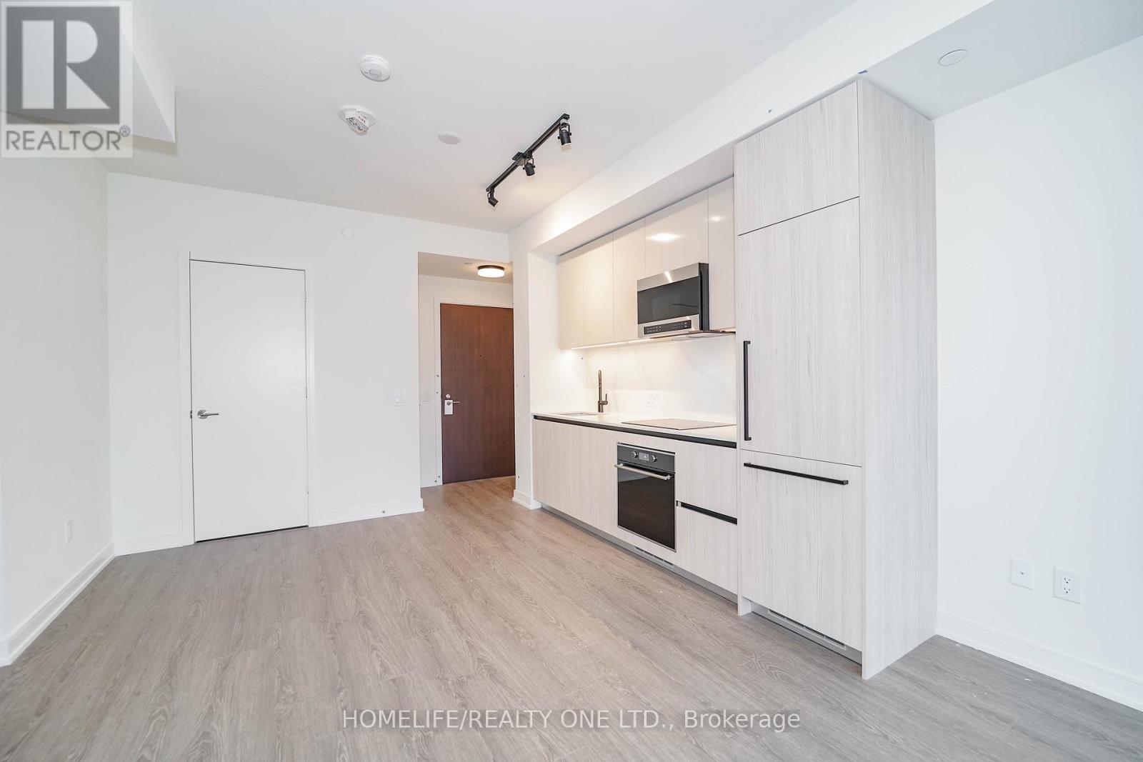 #1207 425 FRONT STREET E - 12
