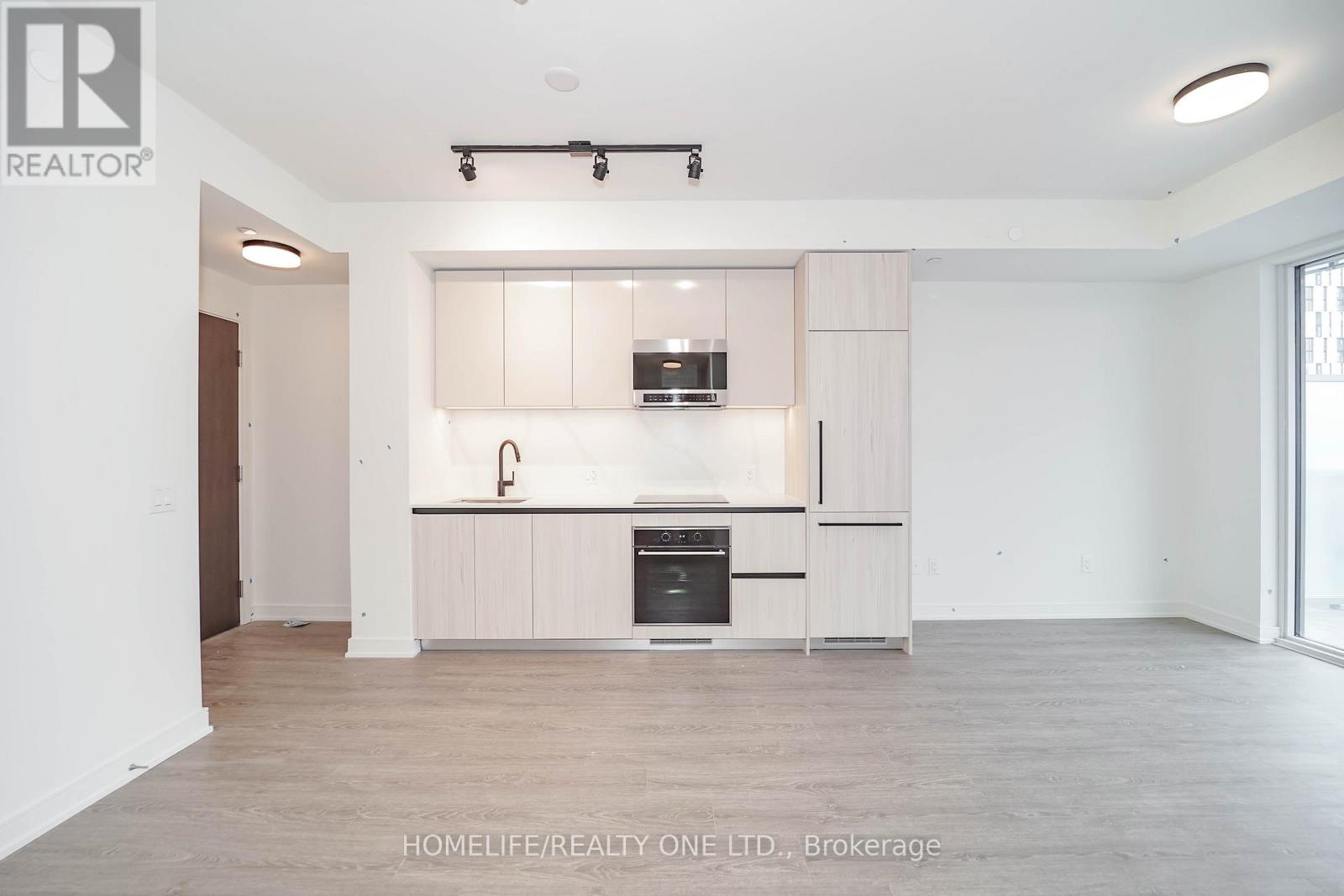 #1207 425 FRONT STREET E - 27