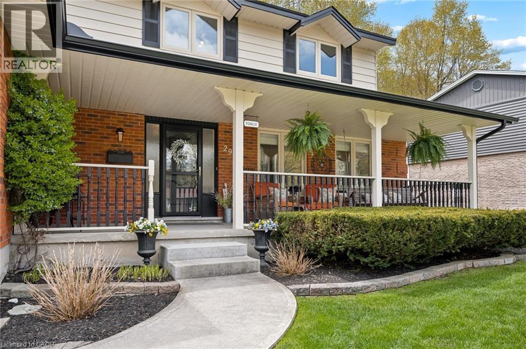 29 NIGHTINGALE Crescent - 4