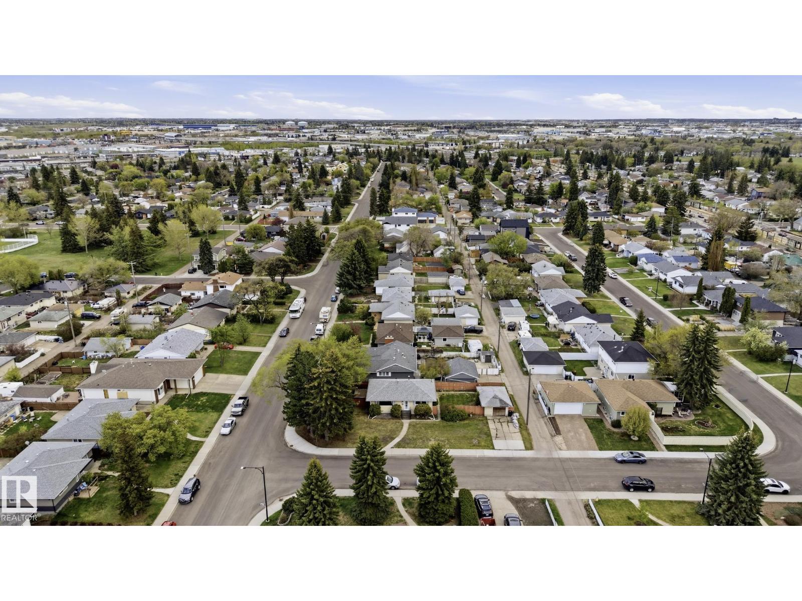 8103 75 AV NW - 39