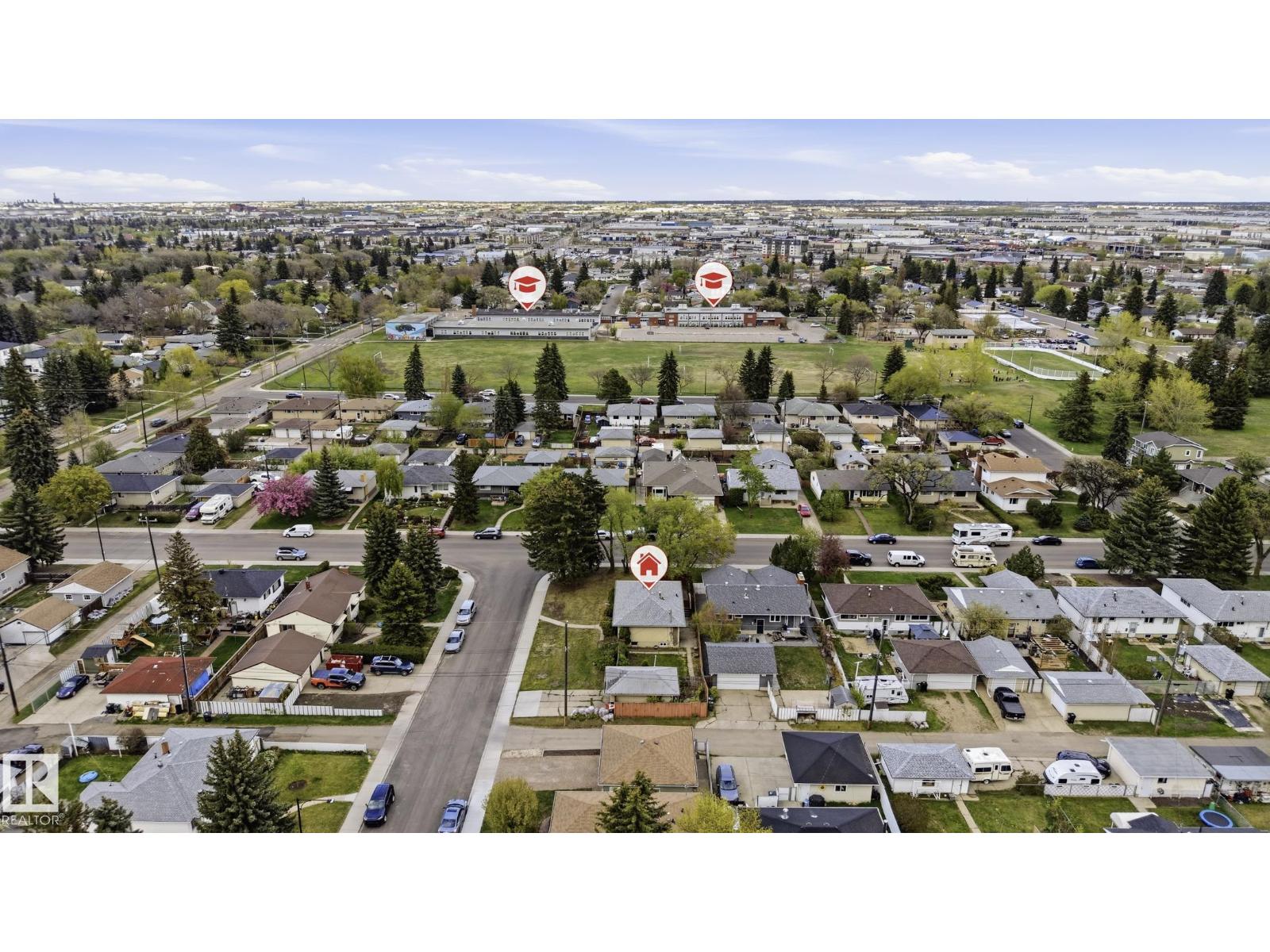 8103 75 AV NW - 40