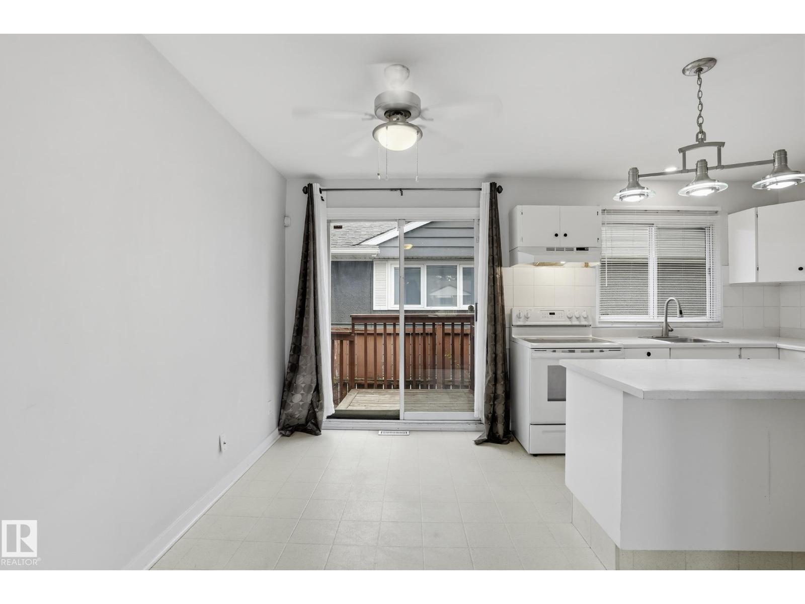 8103 75 AV NW - 6
