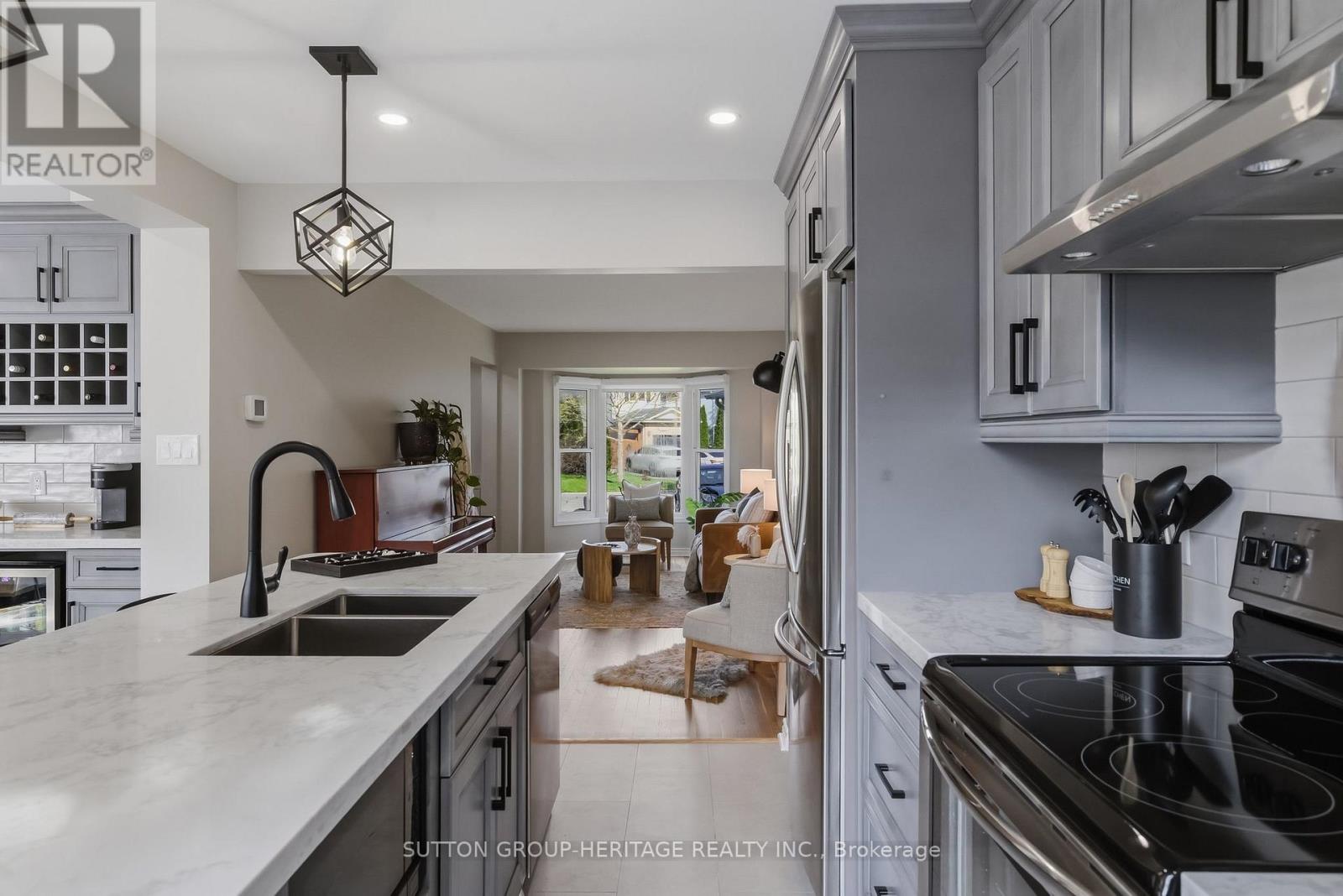 186 REED DRIVE - 14