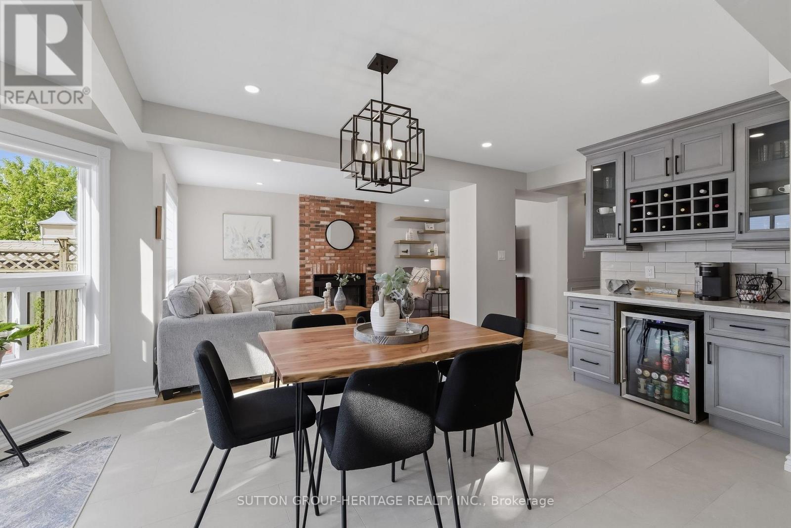 186 REED DRIVE - 19