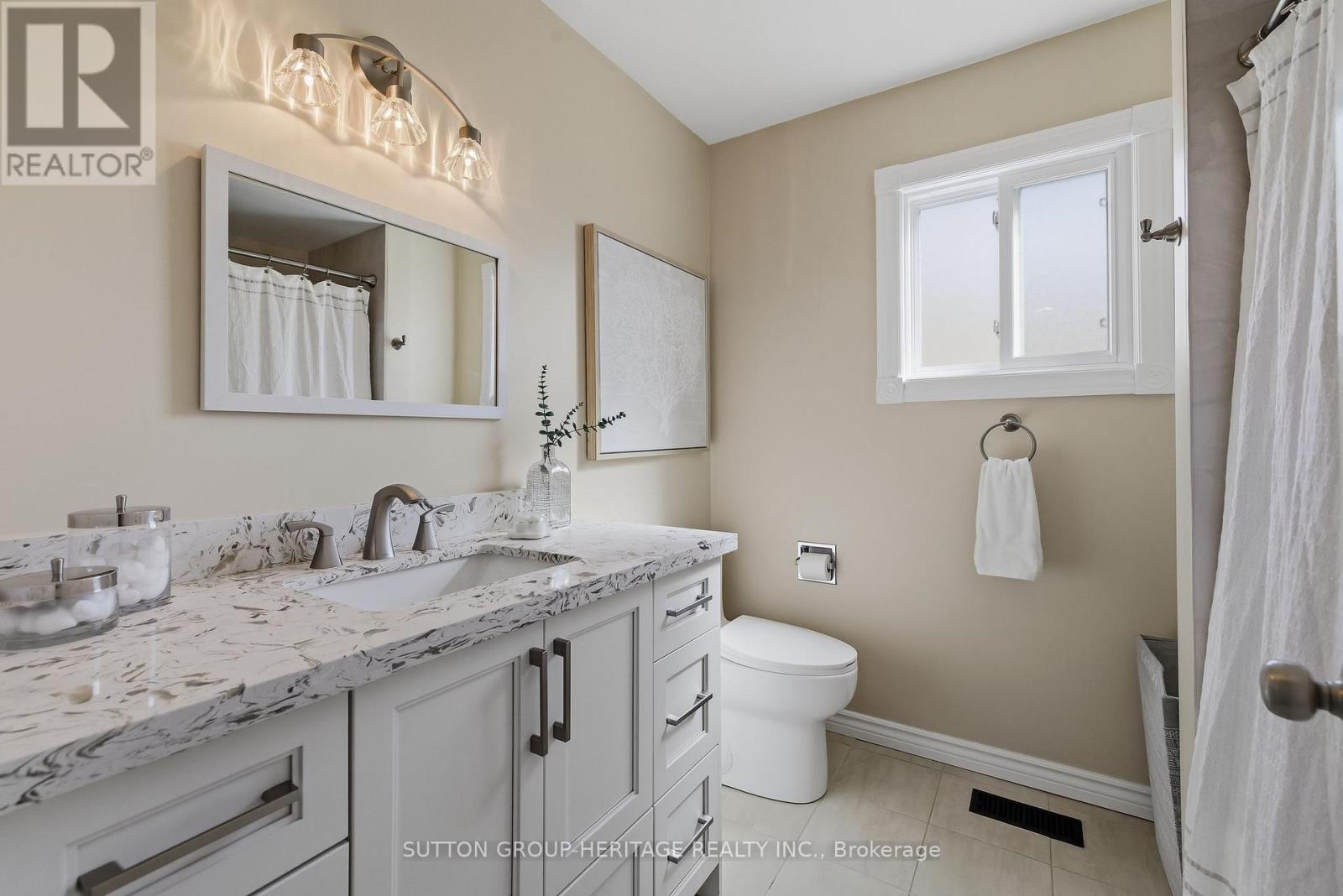 186 REED DRIVE - 32