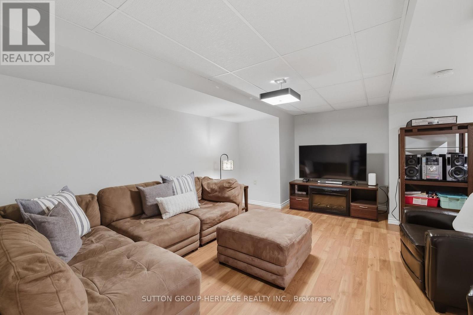 186 REED DRIVE - 38