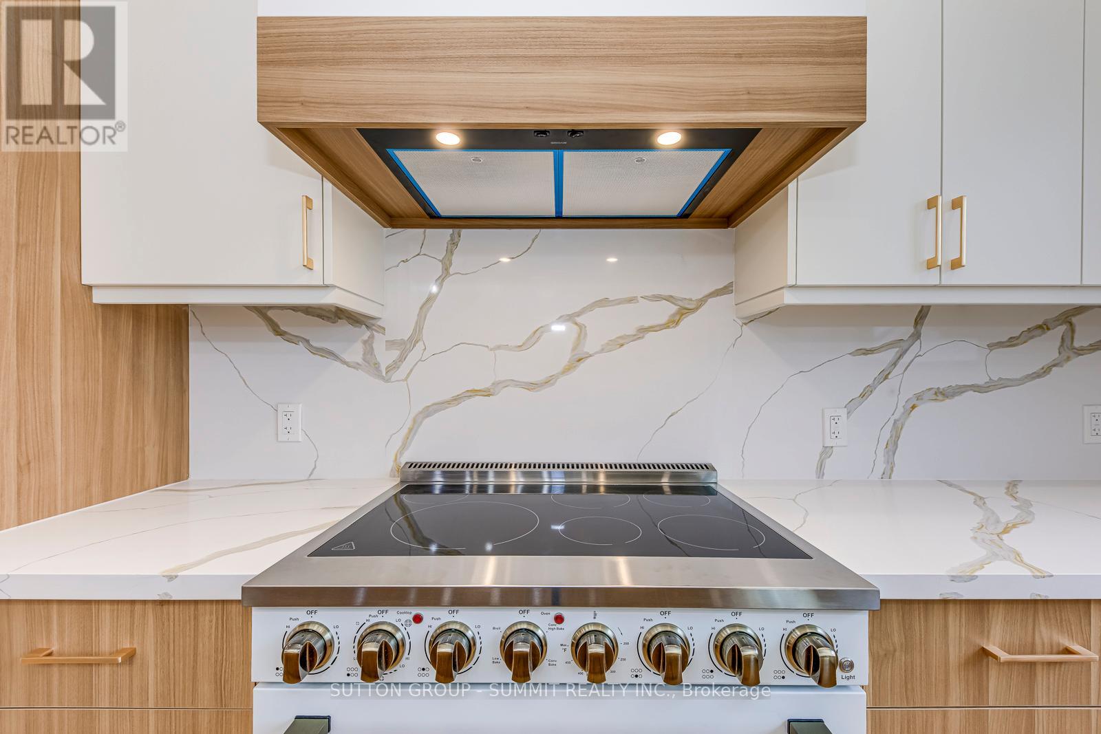 103 KALMAR AVENUE - 4