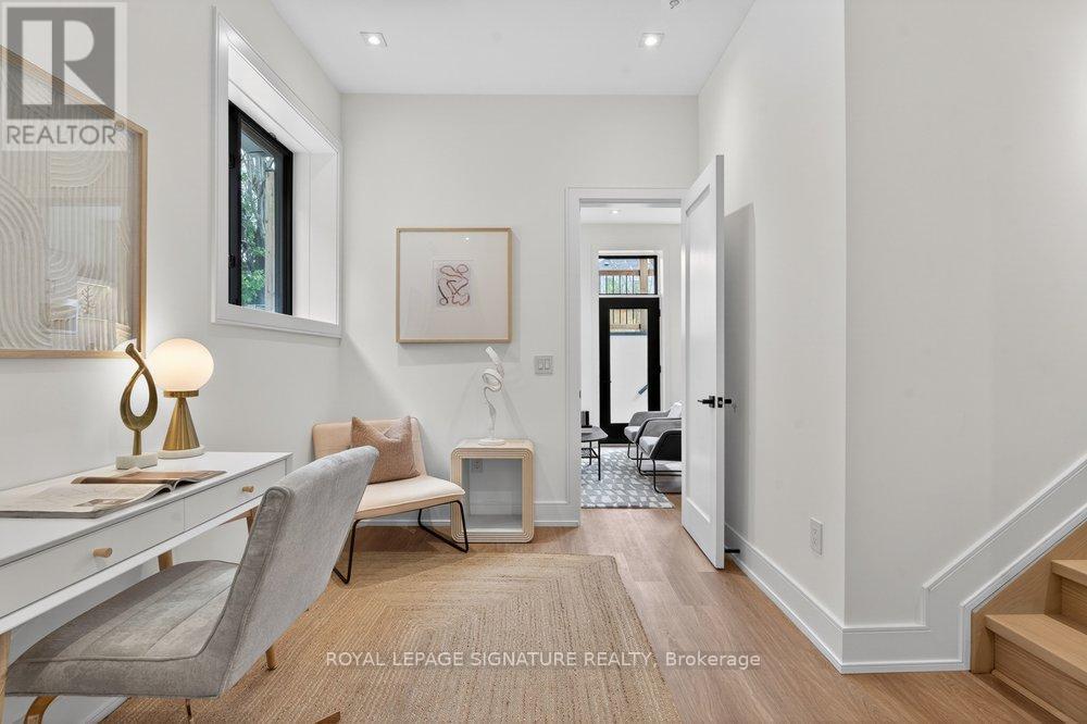 53 LESMOUNT AVENUE - 44