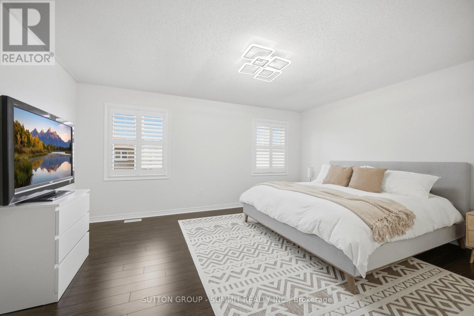 30 MCCOURT DRIVE - 23