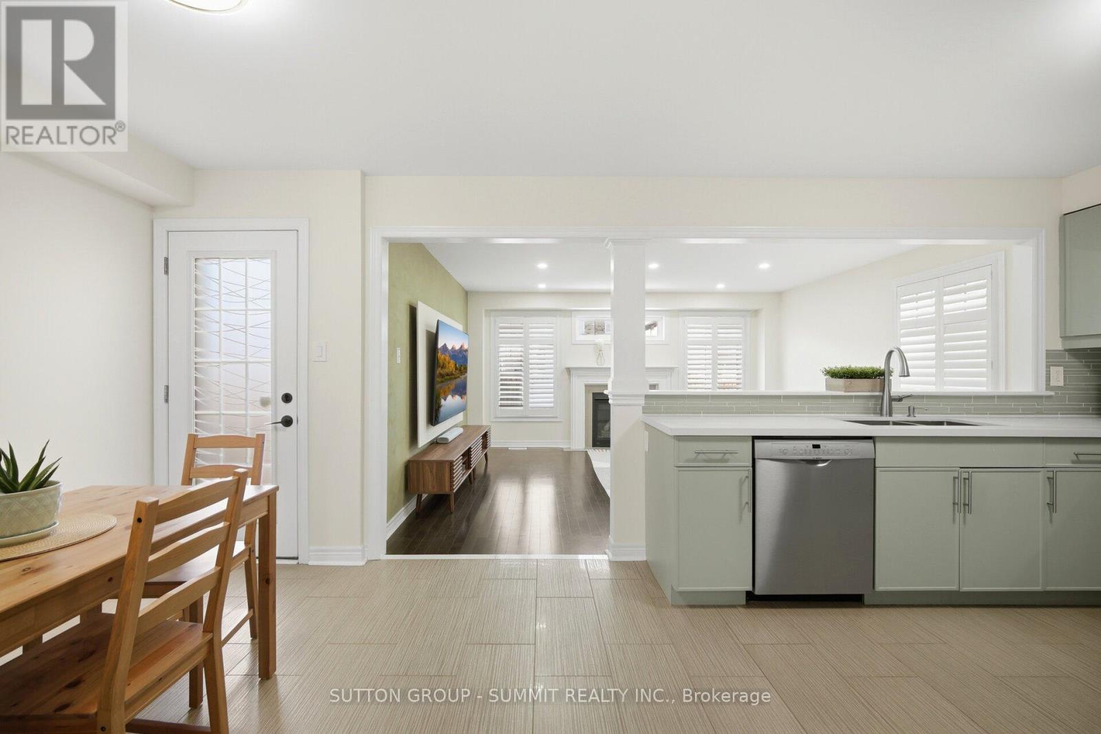 30 MCCOURT DRIVE - 7
