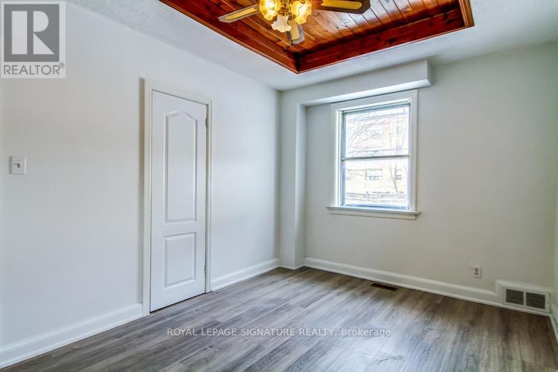 88 WESTVIEW BOULEVARD - 12