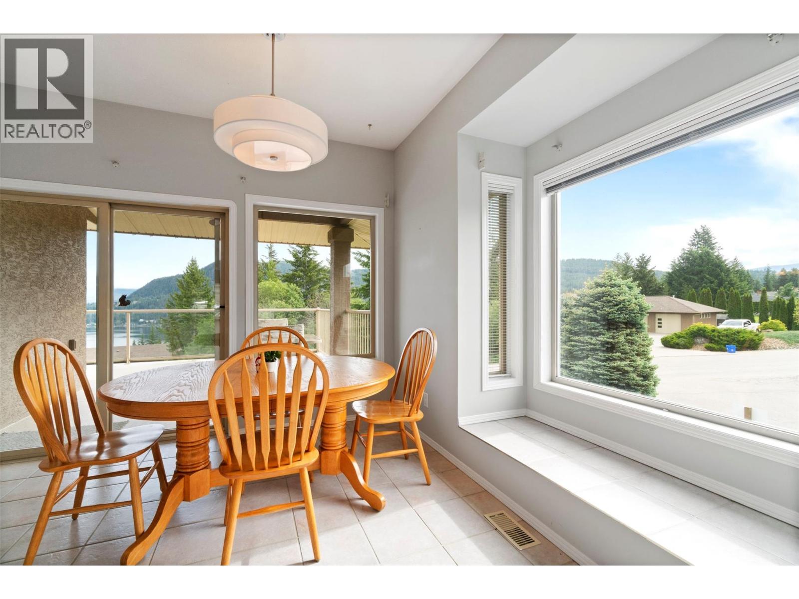2550 Golf Course Drive Unit# 24, Blind Bay