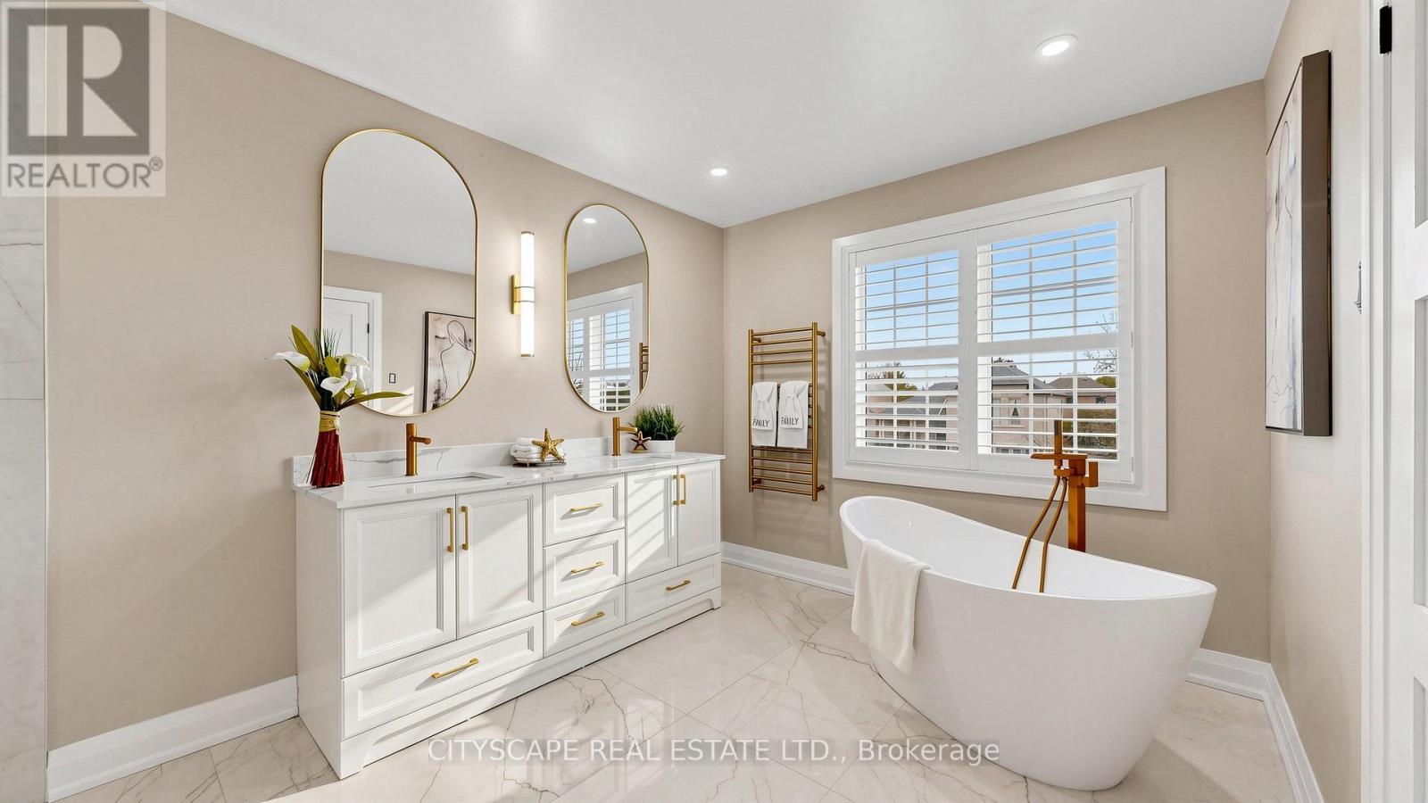 5 LEMSFORD DRIVE - 30