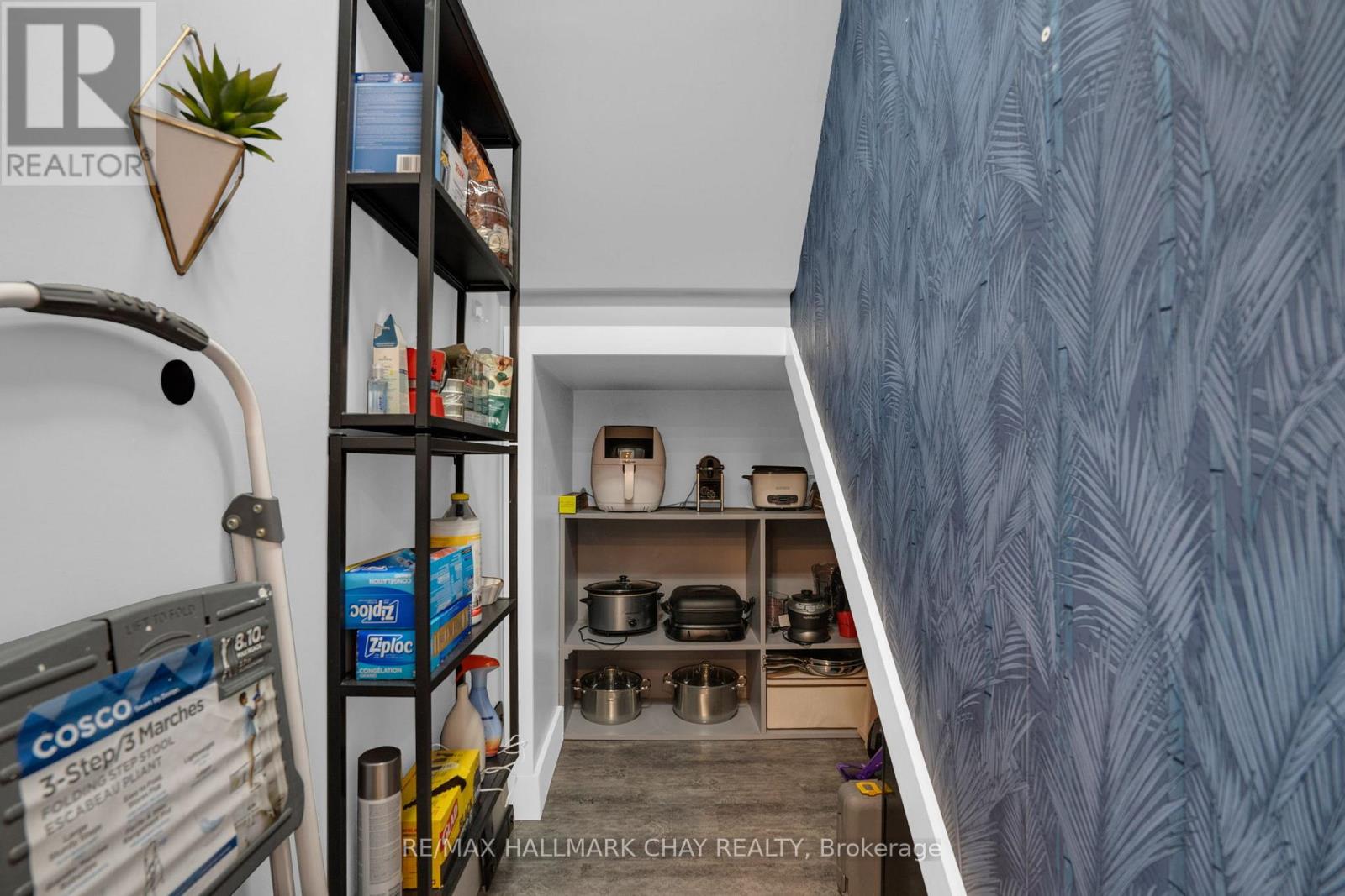 #302 6 TORONTO STREET - 15