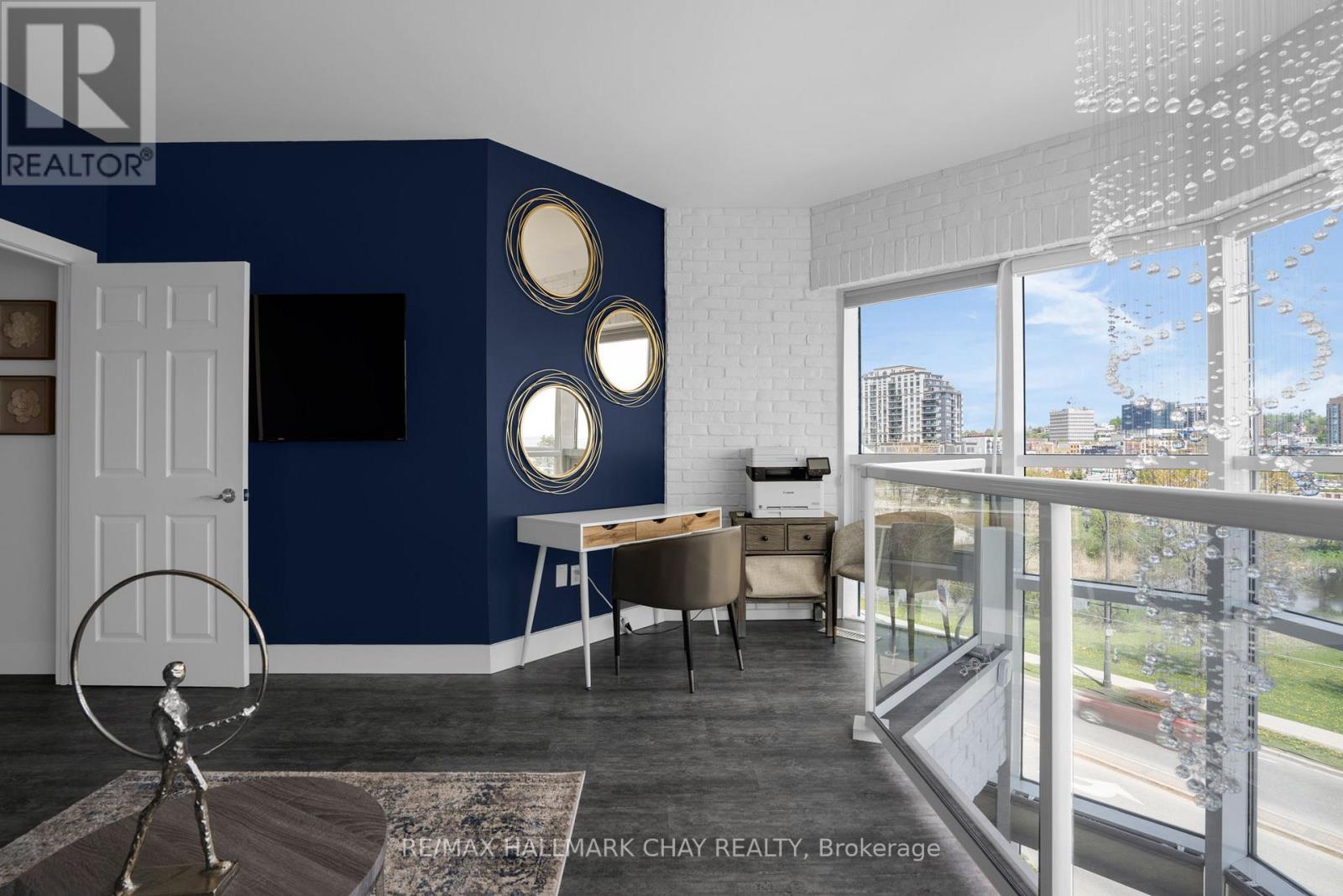 #302 6 TORONTO STREET - 19