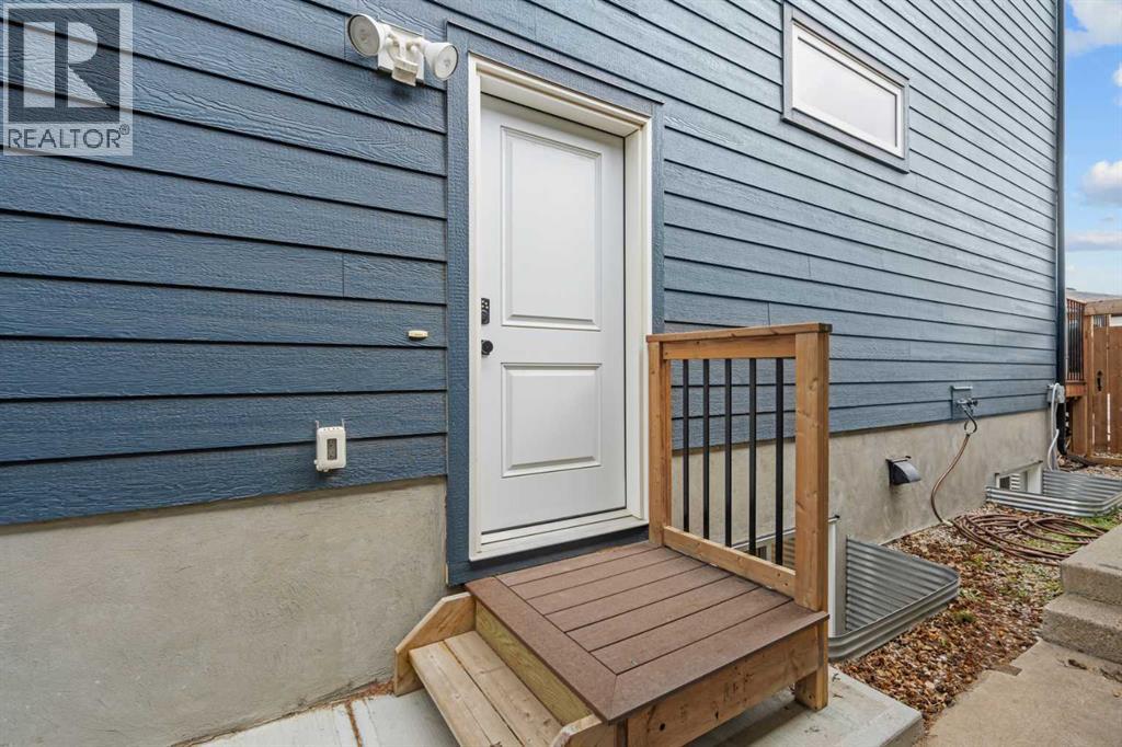4618 81 Street NW - 40