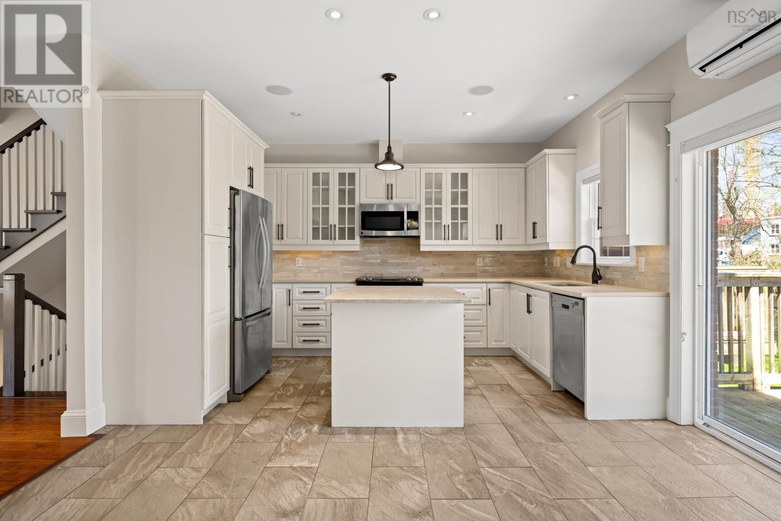 Property 22 of 49 of 1727 Cadmus Court