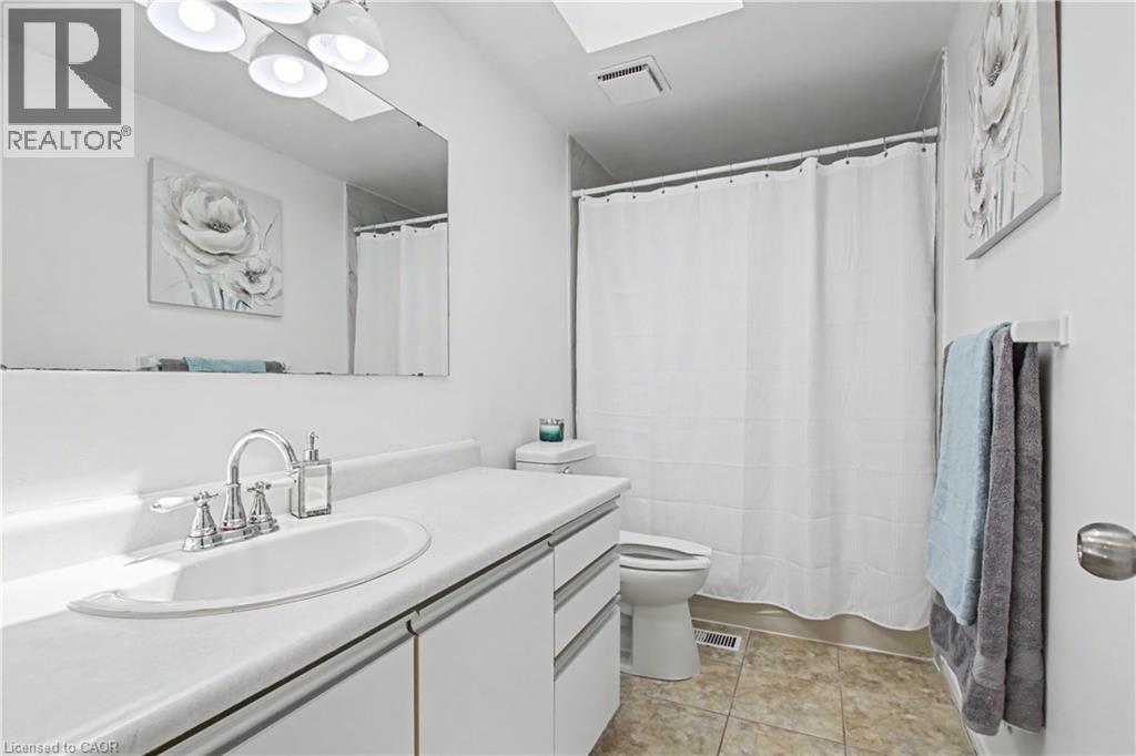 51 CAMROSE Court - 17