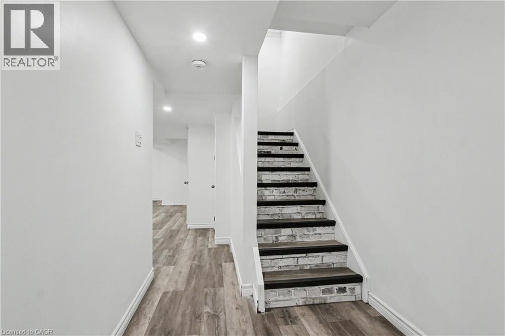 51 CAMROSE Court - 23