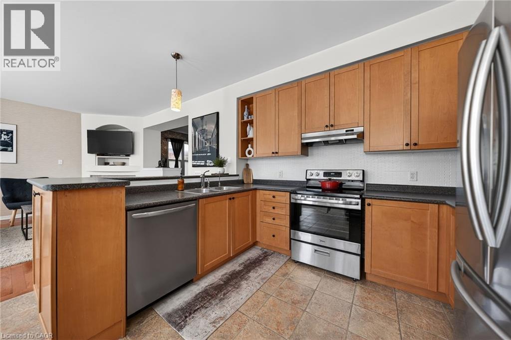 115 ARTHUR FACH Drive - 19