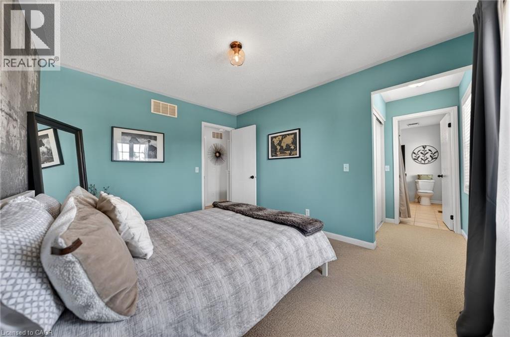 115 ARTHUR FACH Drive - 31
