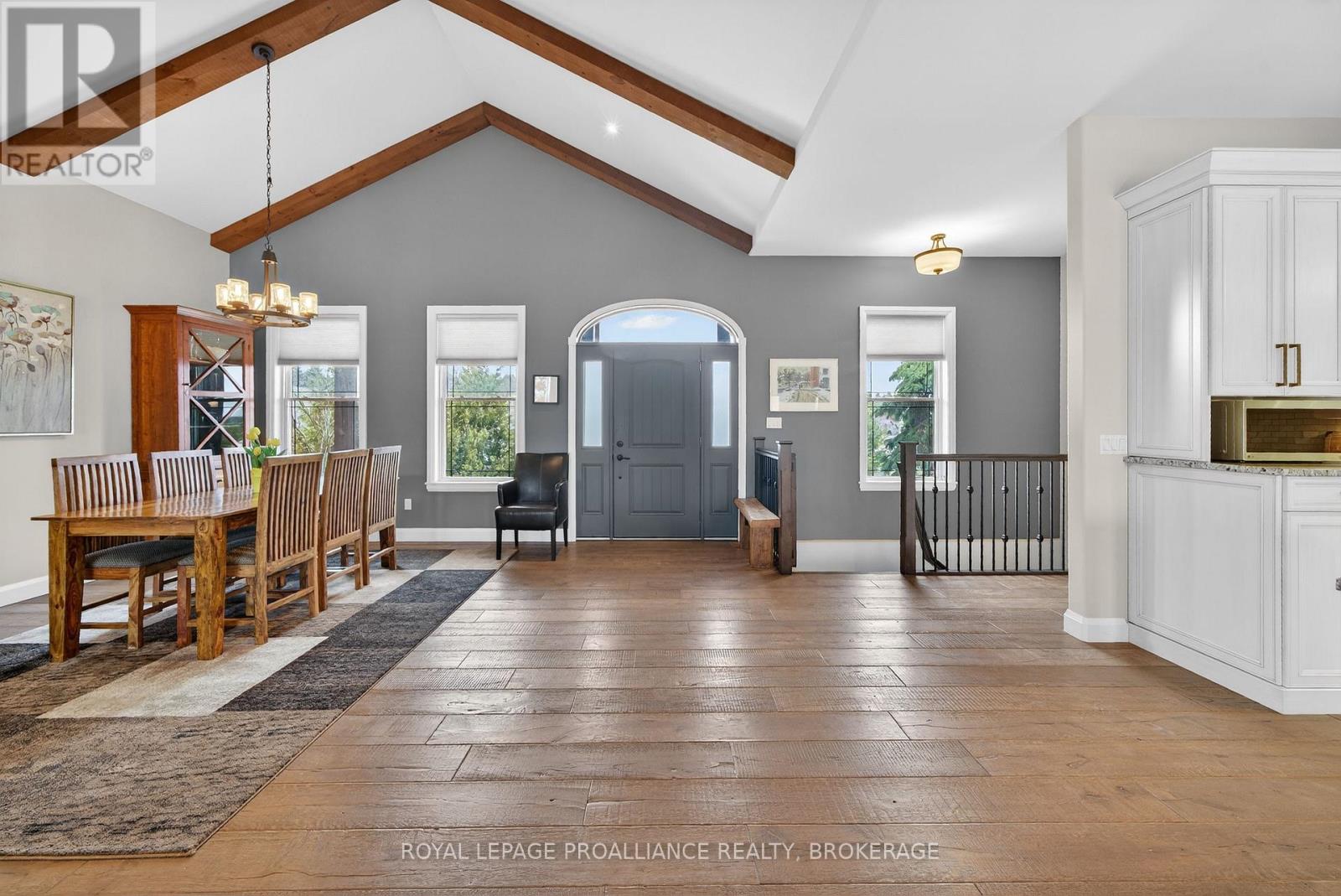89 GENTLEBREEZE DRIVE - 12