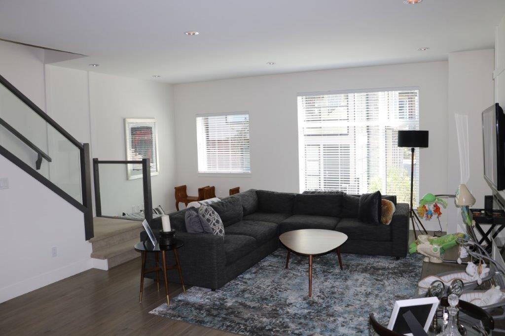 15 15688 28 AVENUE, Surrey