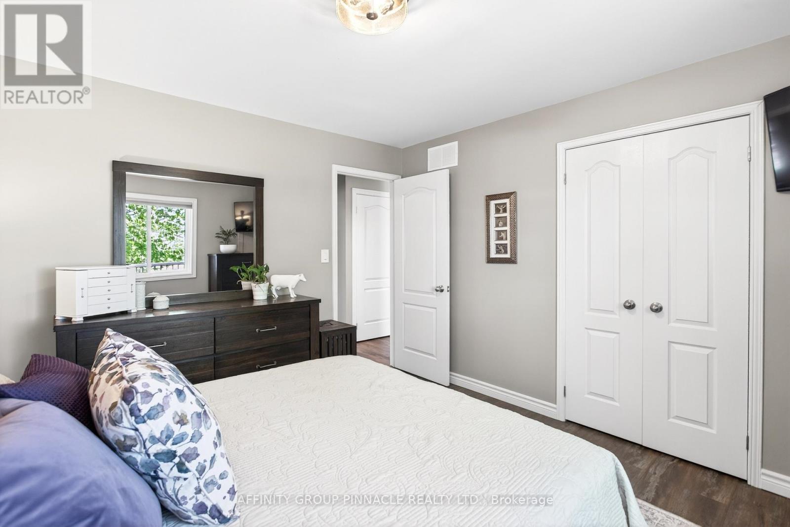 9 O'CONNELL COURT - 21