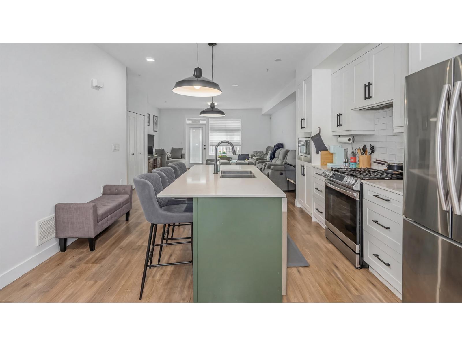 17 21688 52 AVENUE, Langley