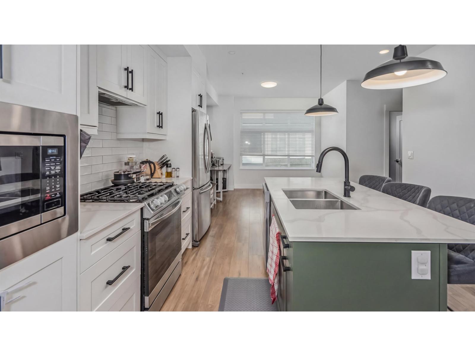 17 21688 52 AVENUE, Langley