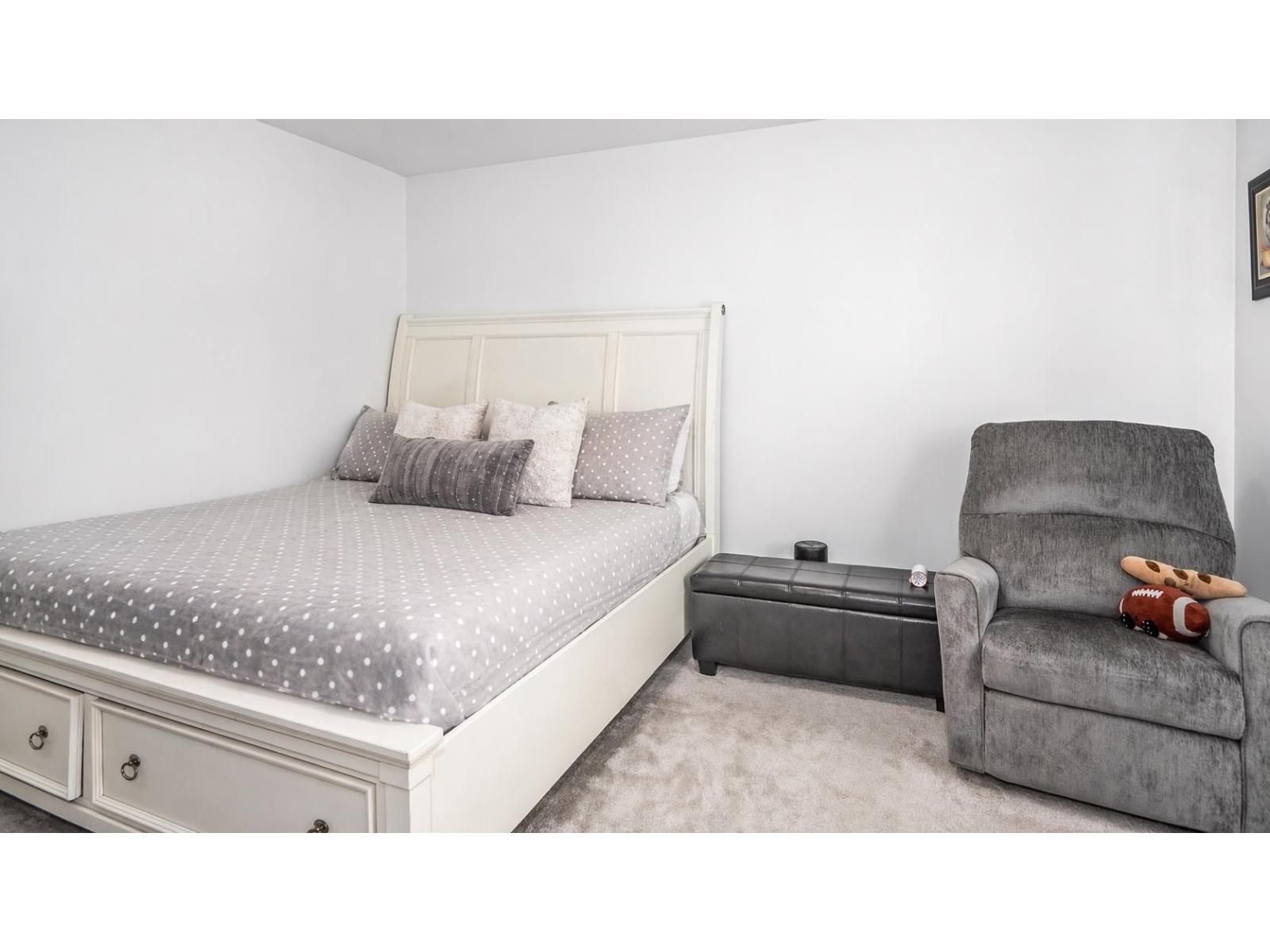 17 21688 52 AVENUE, Langley