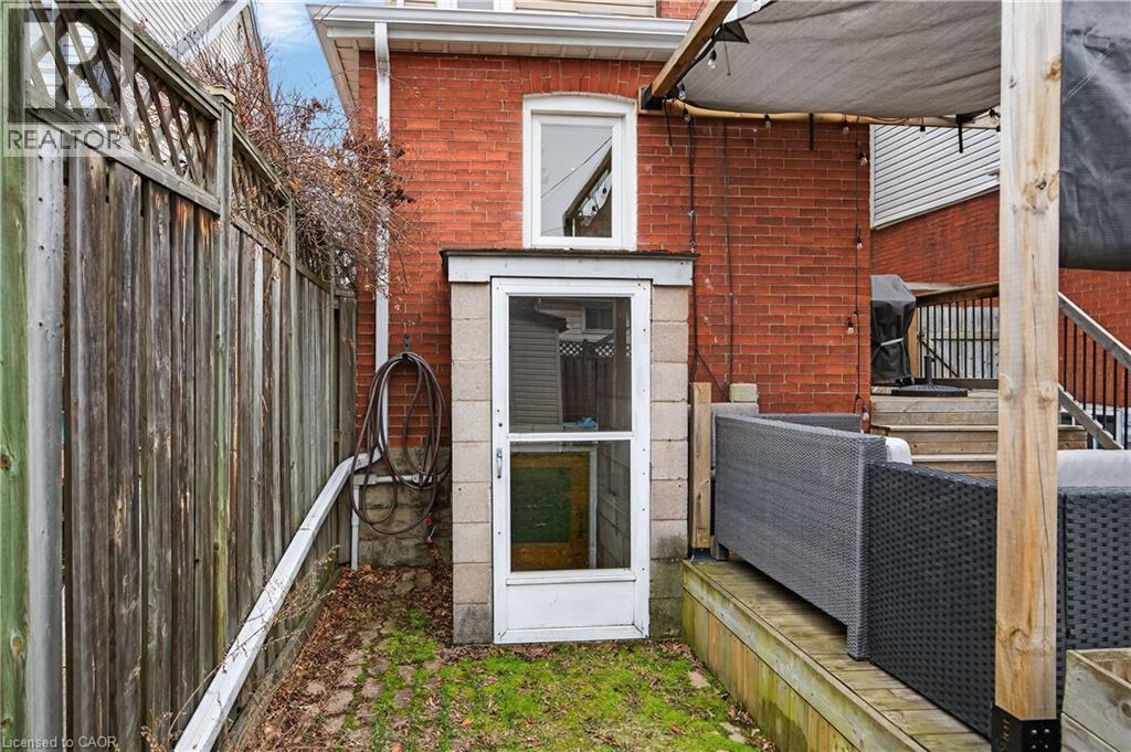 248 LONDON Street S - 45