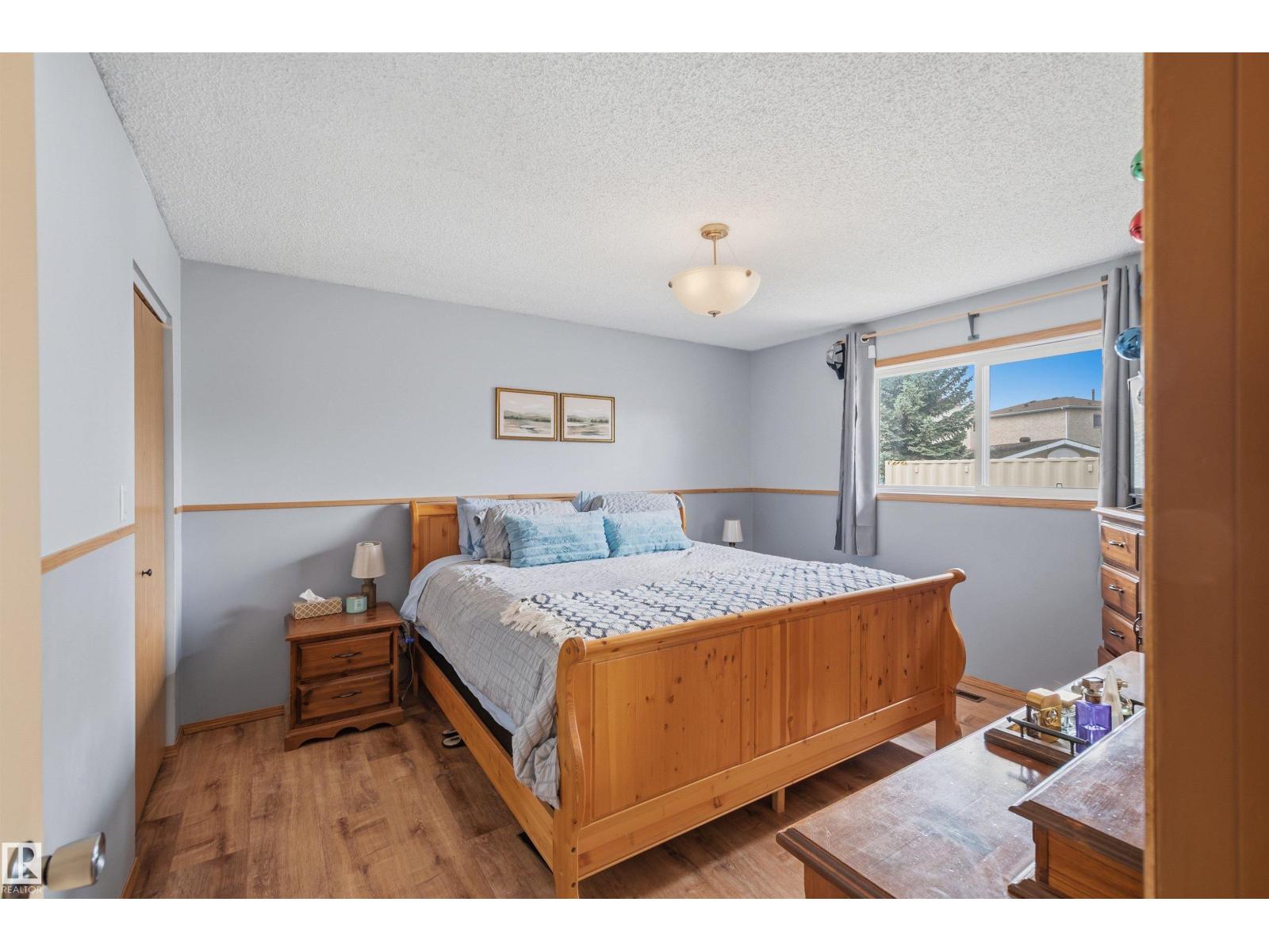 18648 57 AV NW - 8