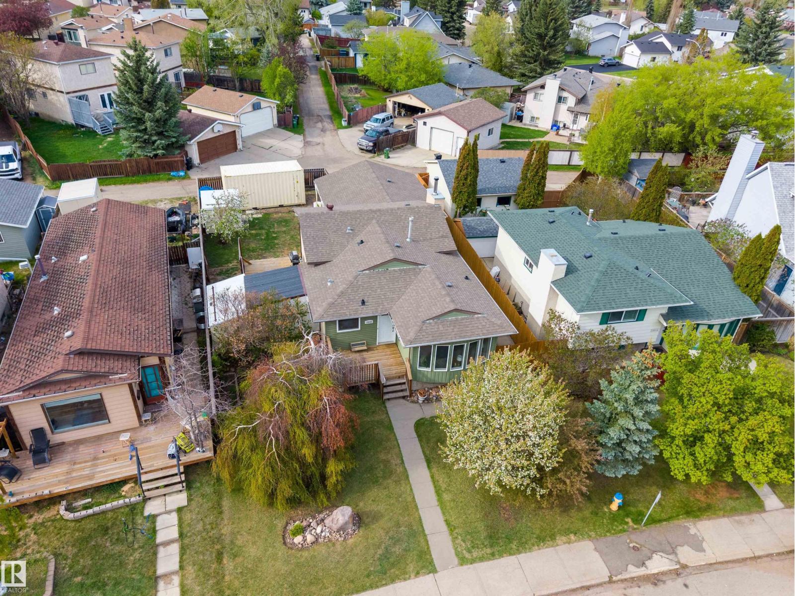 18648 57 AV NW - 25