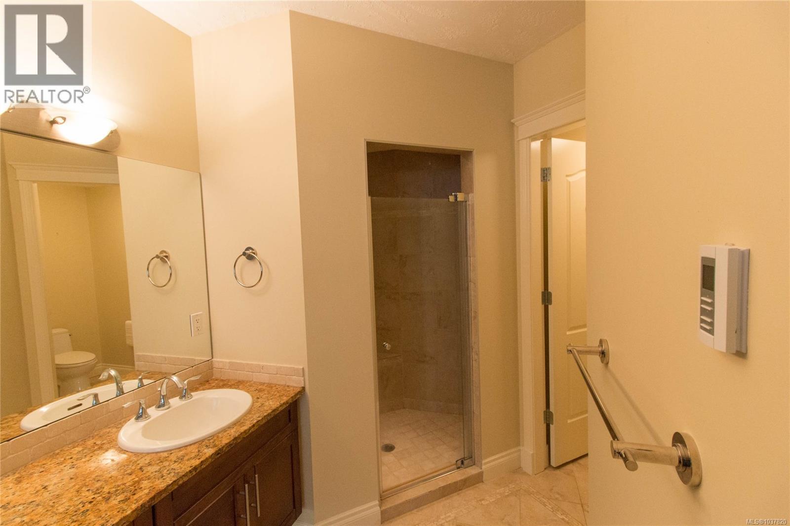 #636 3666 Royal Vista Way - 6