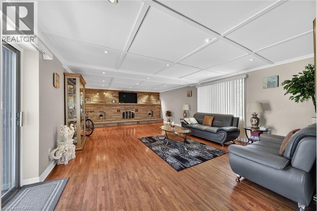 10 SKYE Court - 16
