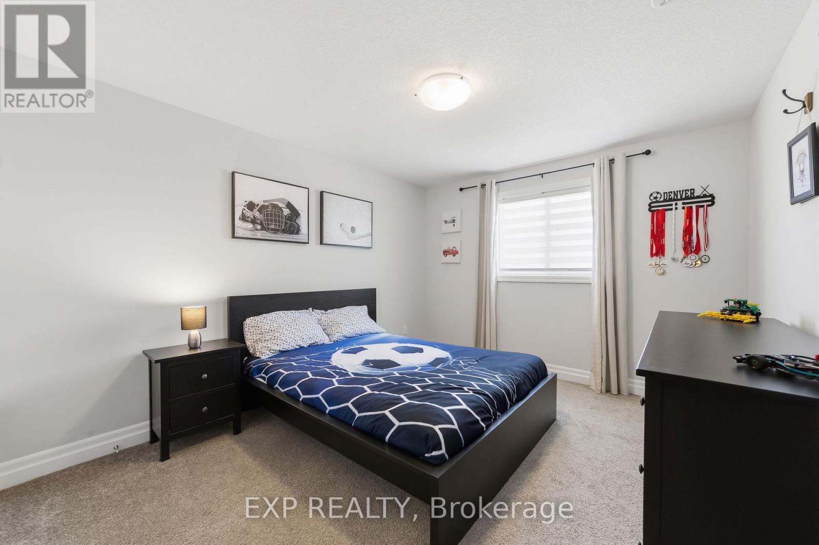 26 CAROLINA CRESCENT - 26