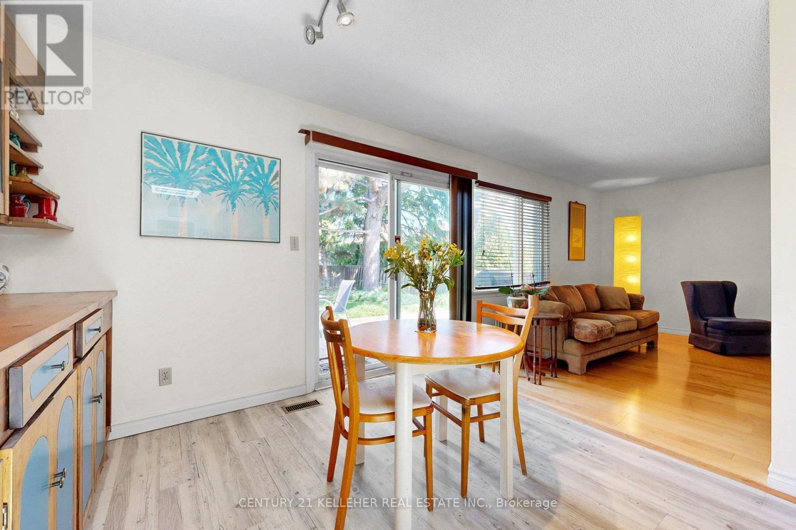 1065 SIERRA BOULEVARD S - 11