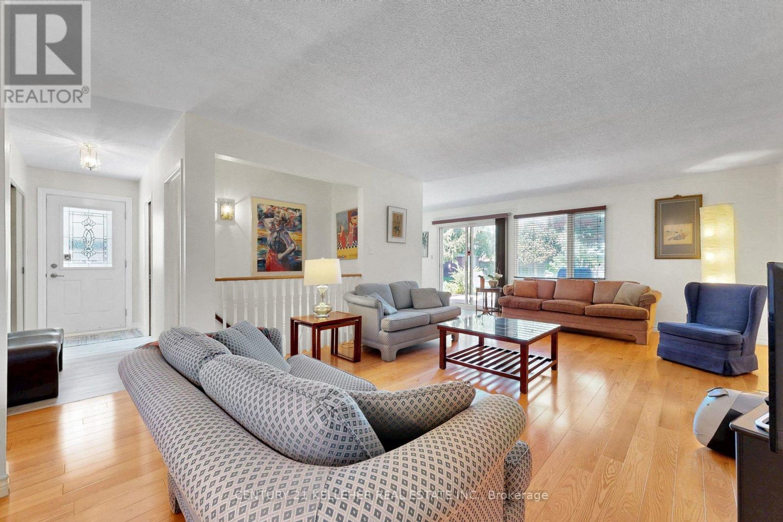 1065 SIERRA BOULEVARD S - 16