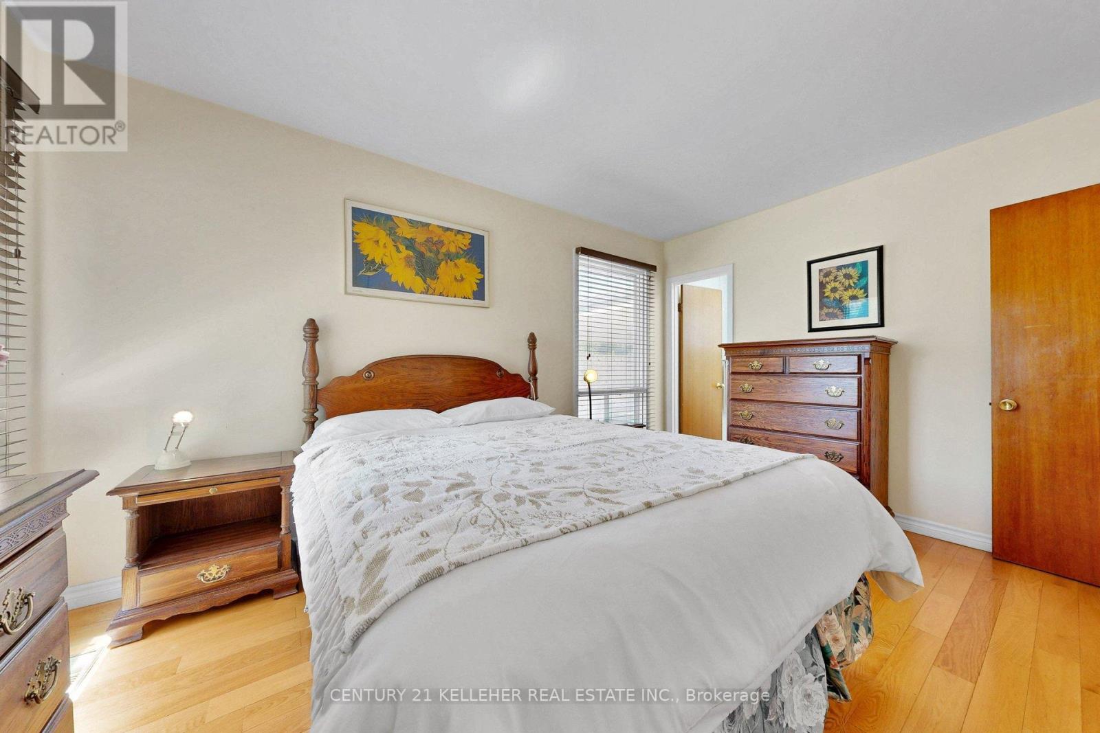 1065 SIERRA BOULEVARD S - 21